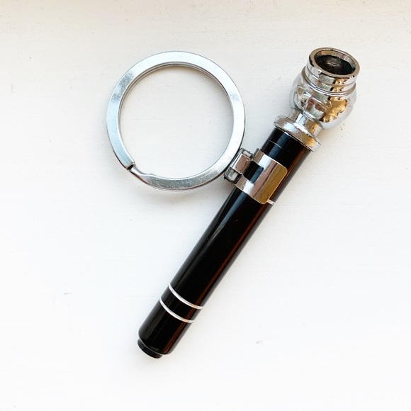 Portable pencil tire pressure gauge keychain - Picture 1 of 7